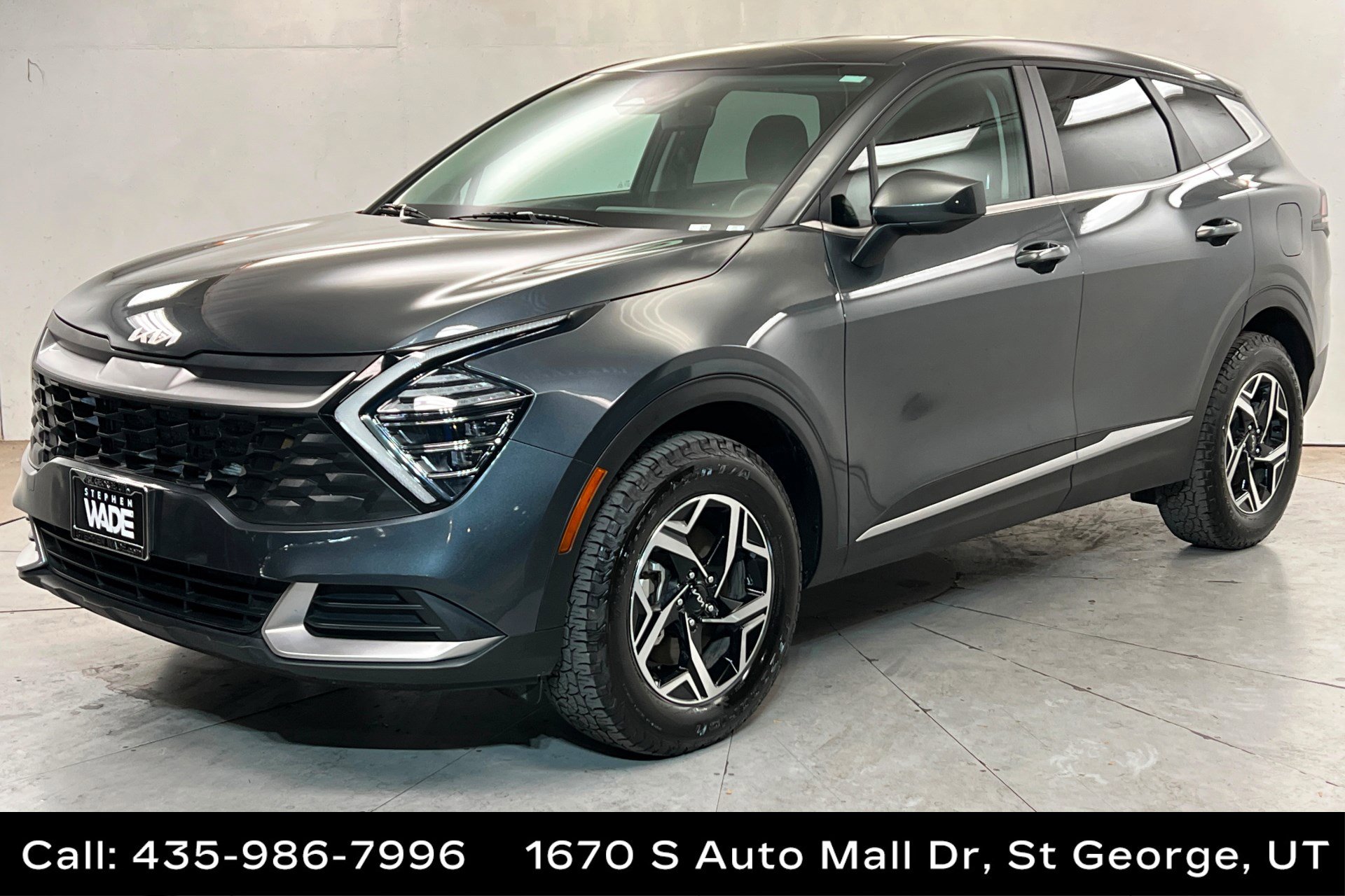 Used 2024 Kia Sportage LX image 1