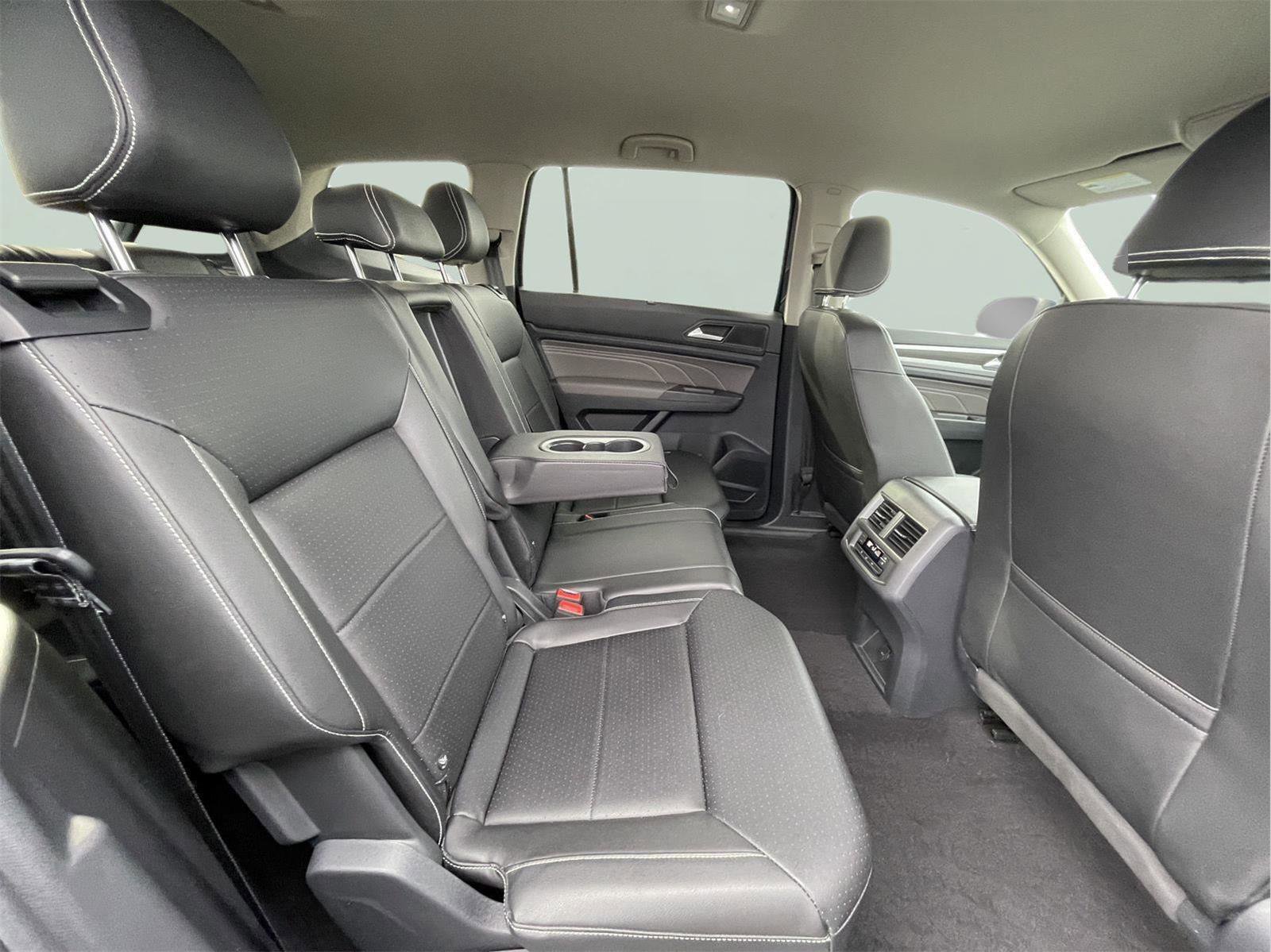 Used 2023 Volkswagen Atlas SE image 19