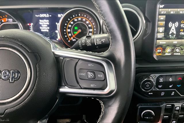 Used 2023 Jeep Wrangler Unlimited Sahara w/ Cold Weather Group AWD/4WD image 12