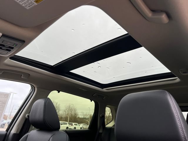 New 2026 Nissan Rogue Platinum image 11