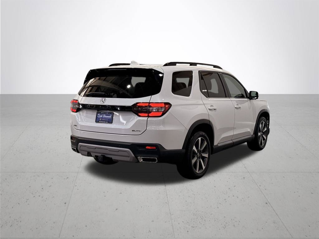 Used 2025 Honda Pilot Elite image 10