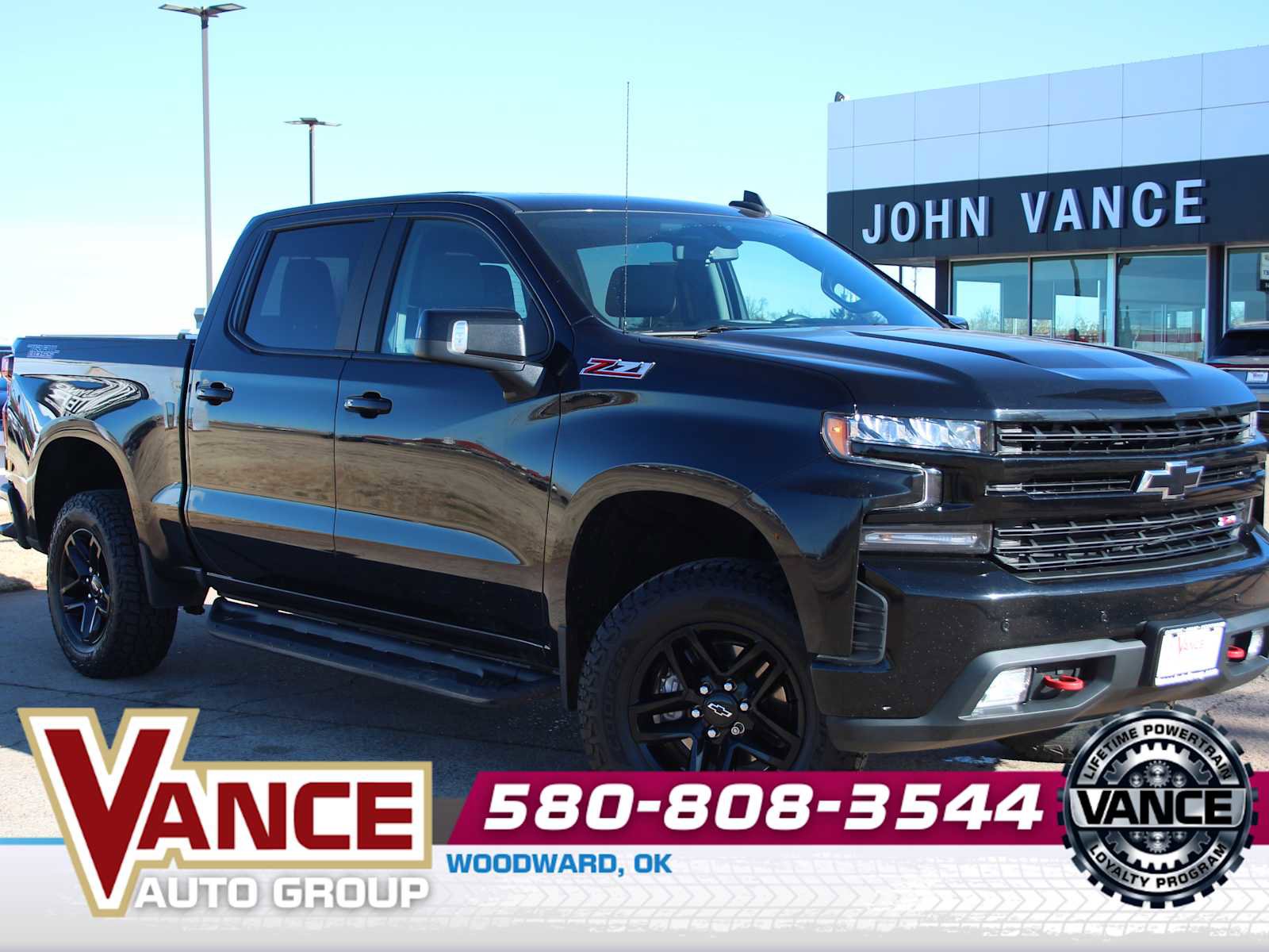 Used 2021 Chevrolet Silverado 1500 LT Trail Boss w/ Convenience Package II image 1