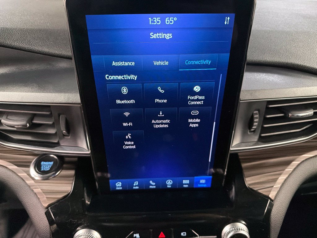 Certified 2022 Ford Explorer Limited w/ Limited Technology Package AWD/4WD image 10