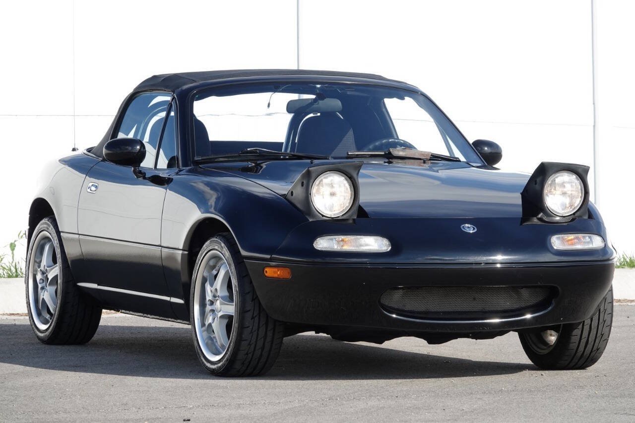 Used 1996 MAZDA MX-5 Miata RWD image 41