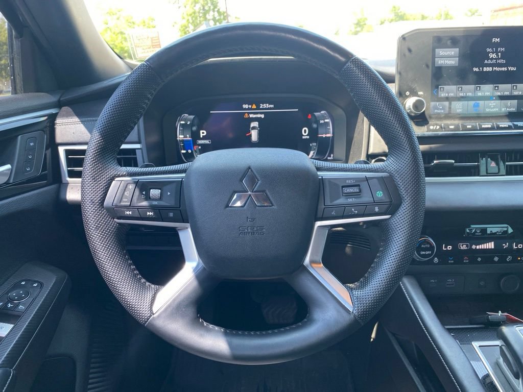 Used 2023 Mitsubishi Outlander SEL FWD image 10
