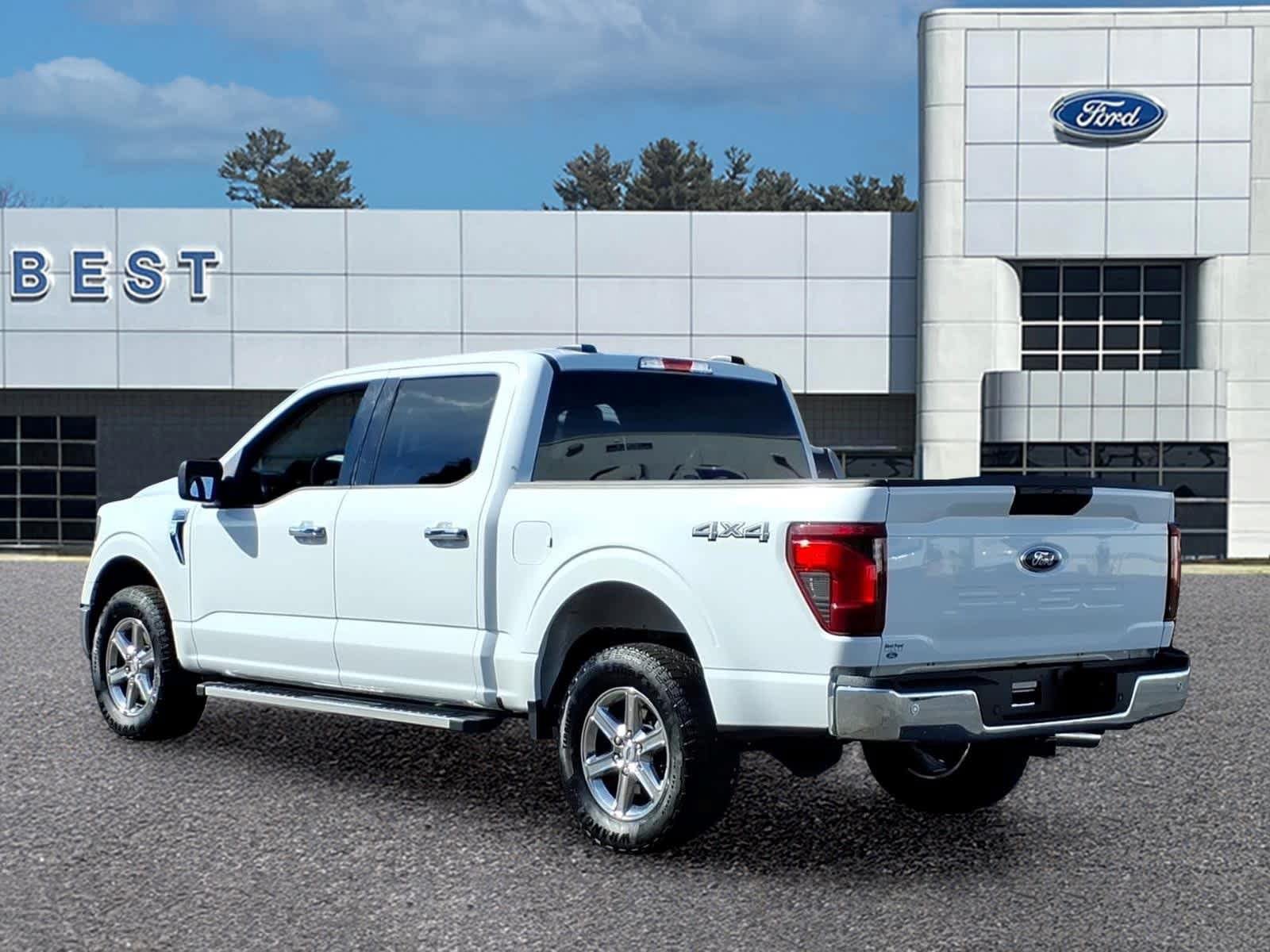 Used 2025 Ford F150 XLT w/ Equipment Group 301A Standard AWD/4WD image 4