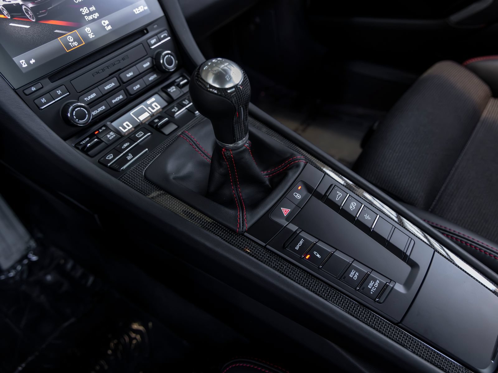 Certified 2018 Porsche 911 GT3 RWD image 42