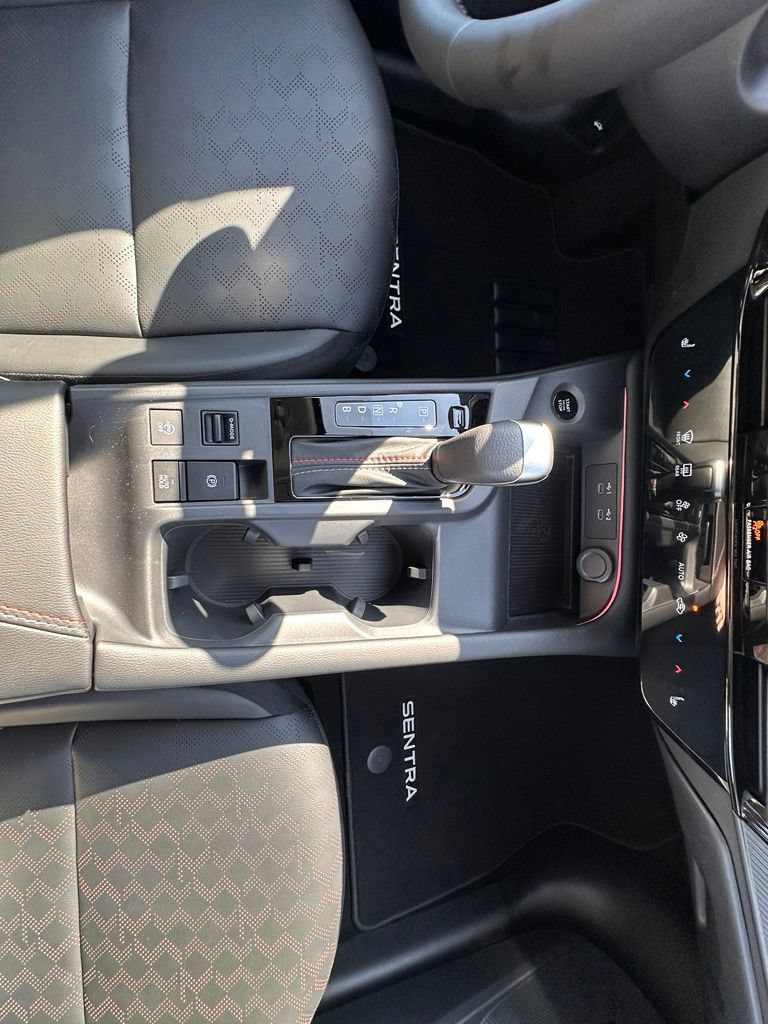 New 2026 Nissan Sentra SR w/ SR Premium Package FWD image 24