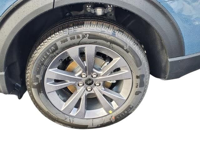 New 2026 Ford Explorer Active w/ Active Comfort Package image 7