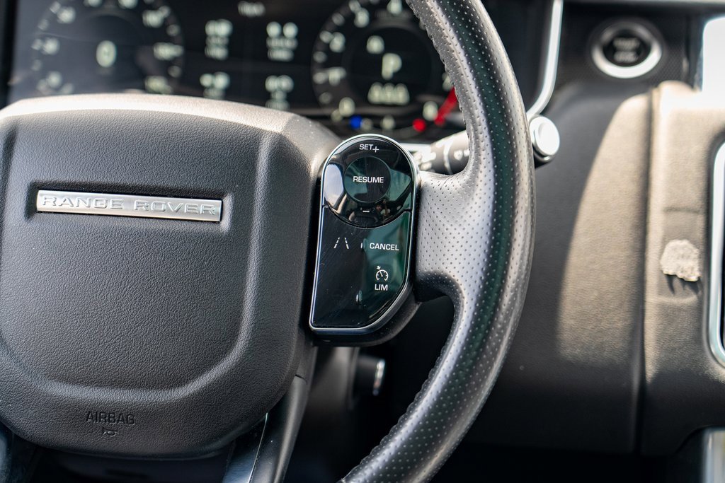 Used 2020 Land Rover Range Rover Sport HSE image 18