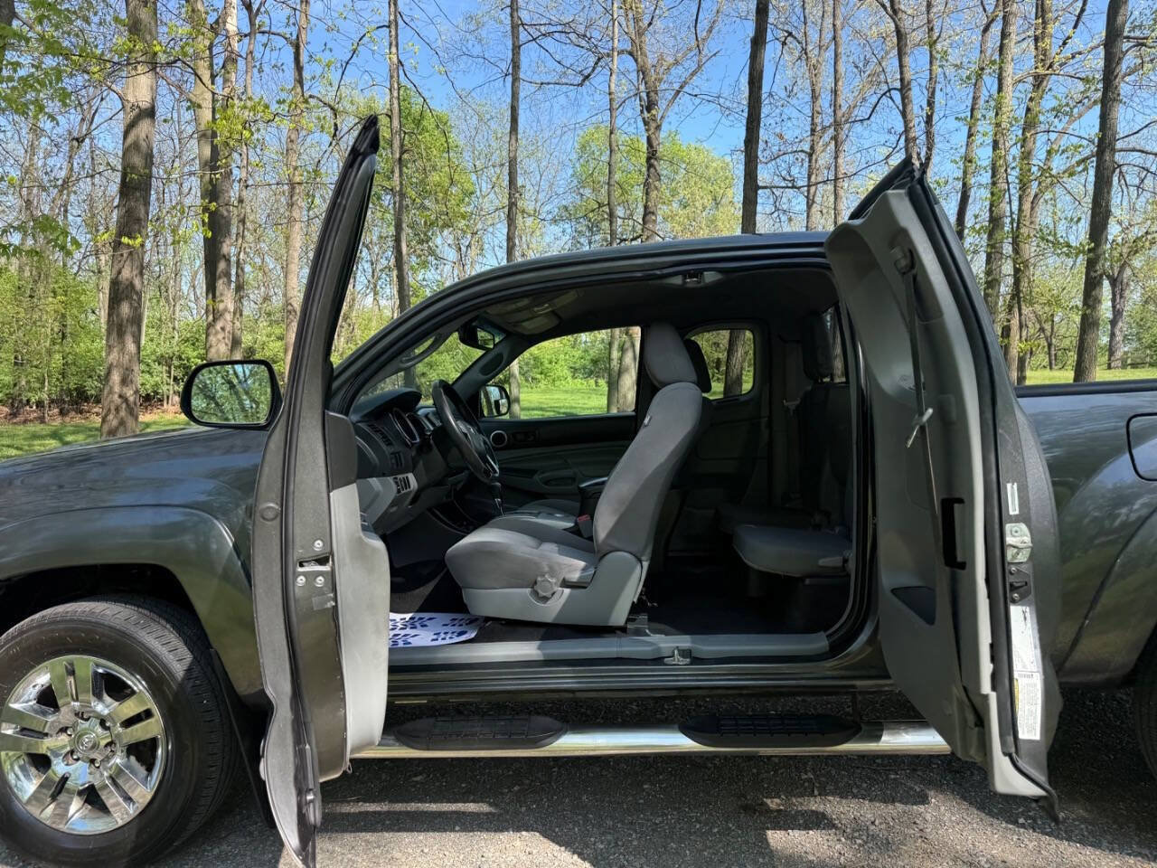 Used 2012 Toyota Tacoma PreRunner w/ SR5 Pkg RWD image 25