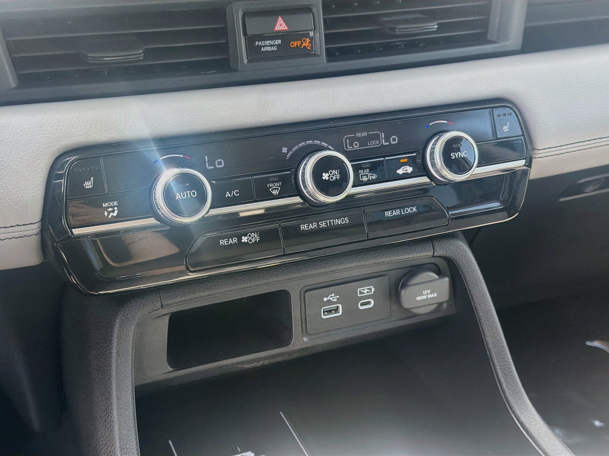 Certified 2024 Honda Pilot Touring image 14