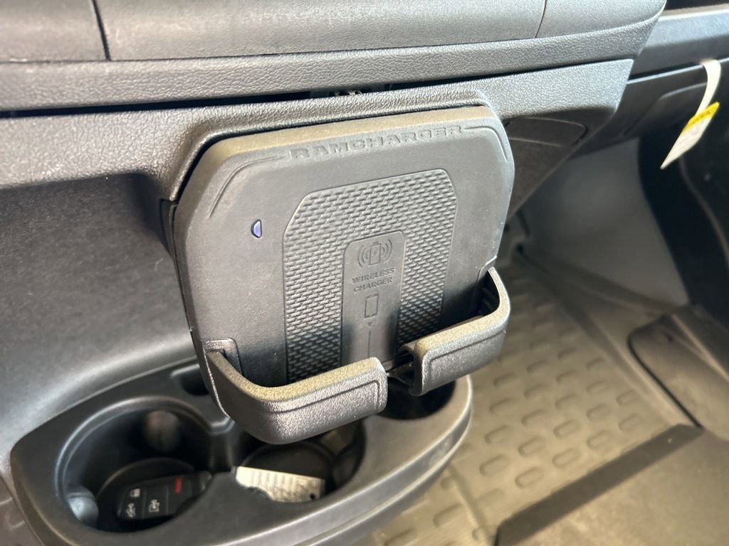 Used 2024 RAM ProMaster 3500 w/ Delivery Van Package image 39