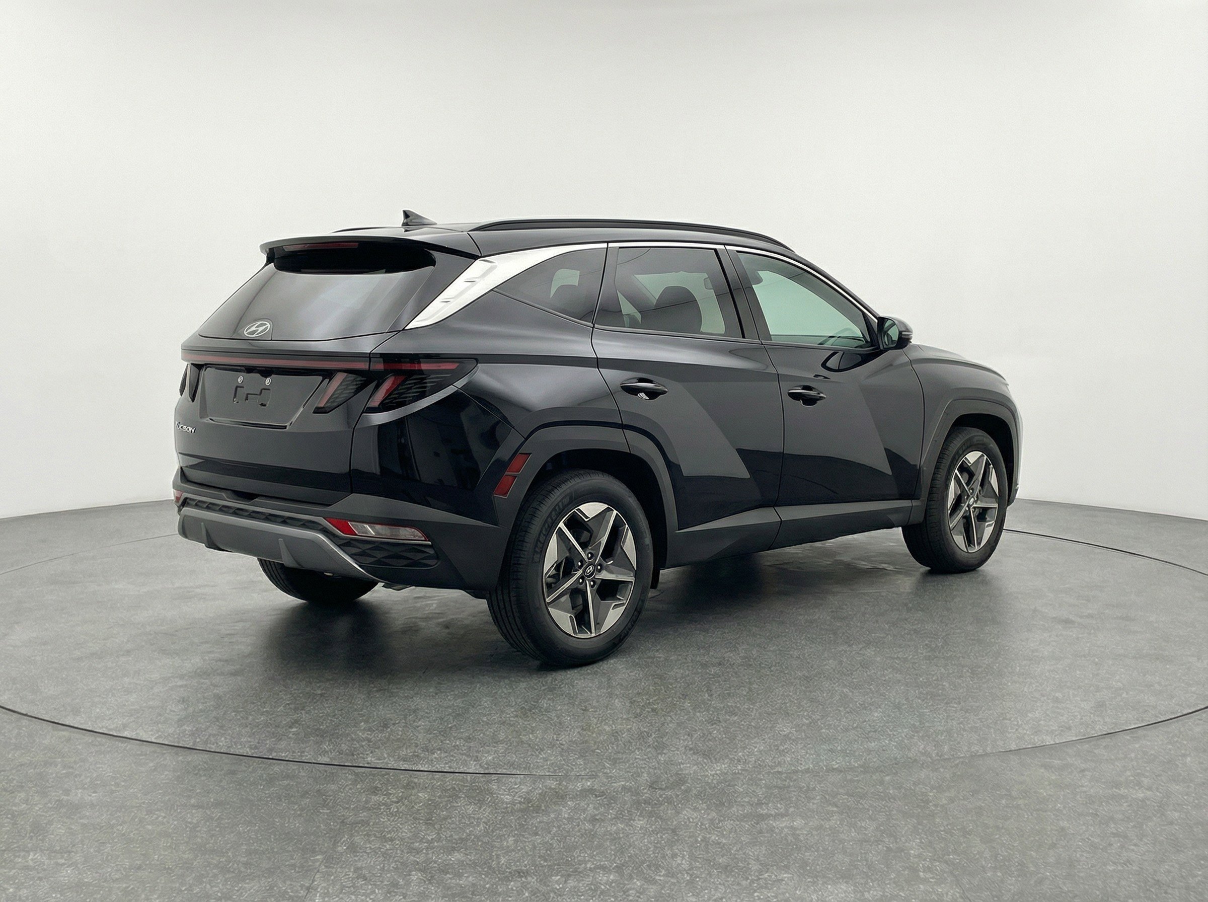 Used 2025 Hyundai Tucson SEL AWD/4WD image 9