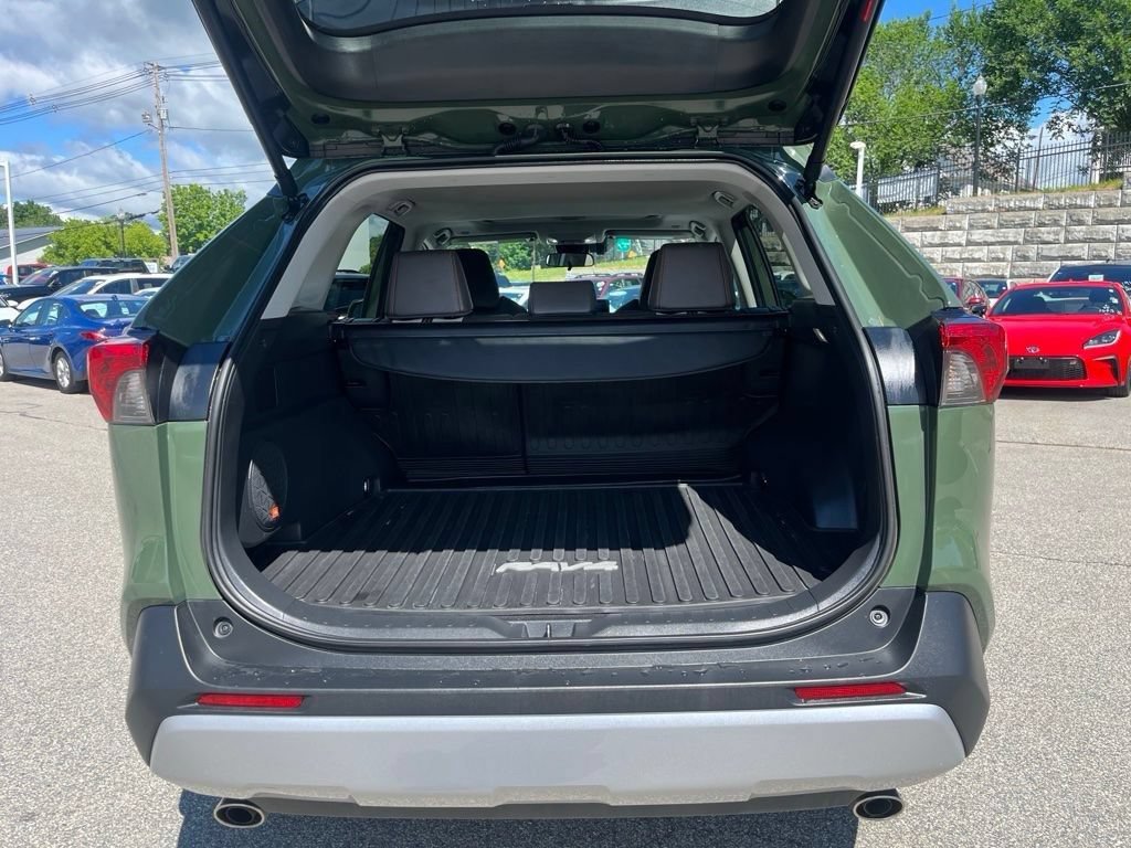 Used 2024 Toyota RAV4 Adventure w/ Convenience Package AWD/4WD image 4