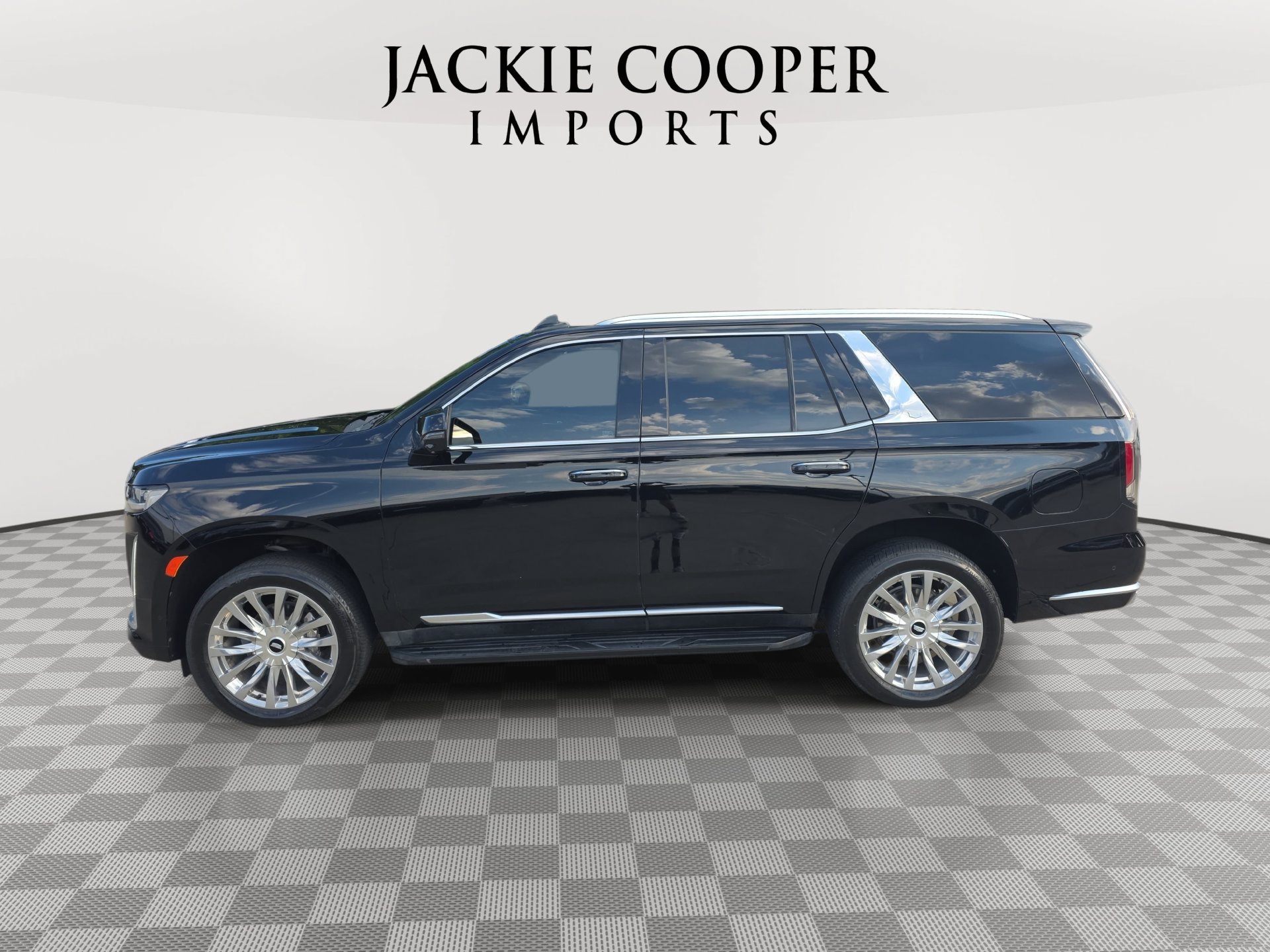Used 2024 Cadillac Escalade Premium Luxury RWD image 8