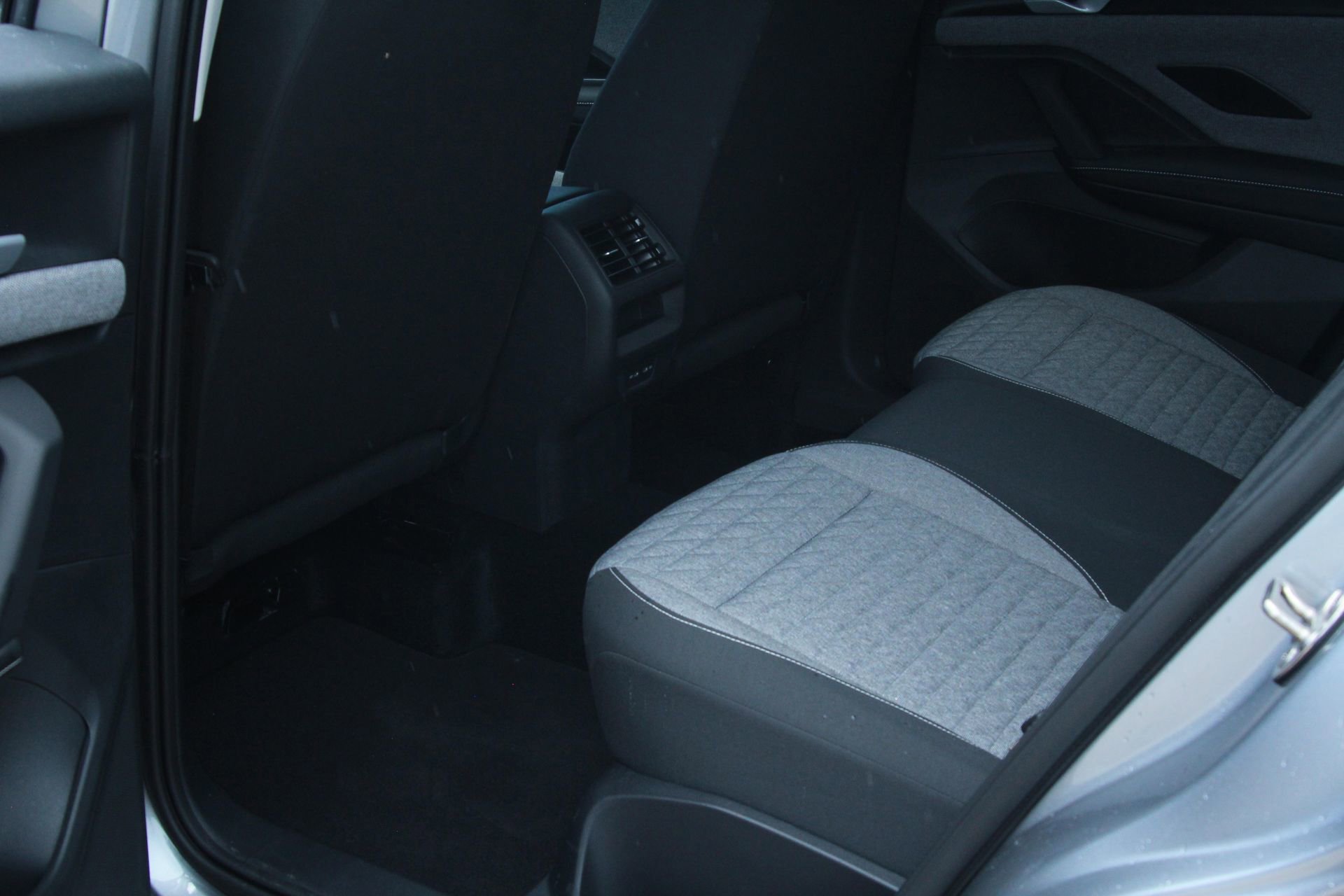 Certified 2025 Volkswagen Tiguan S image 22