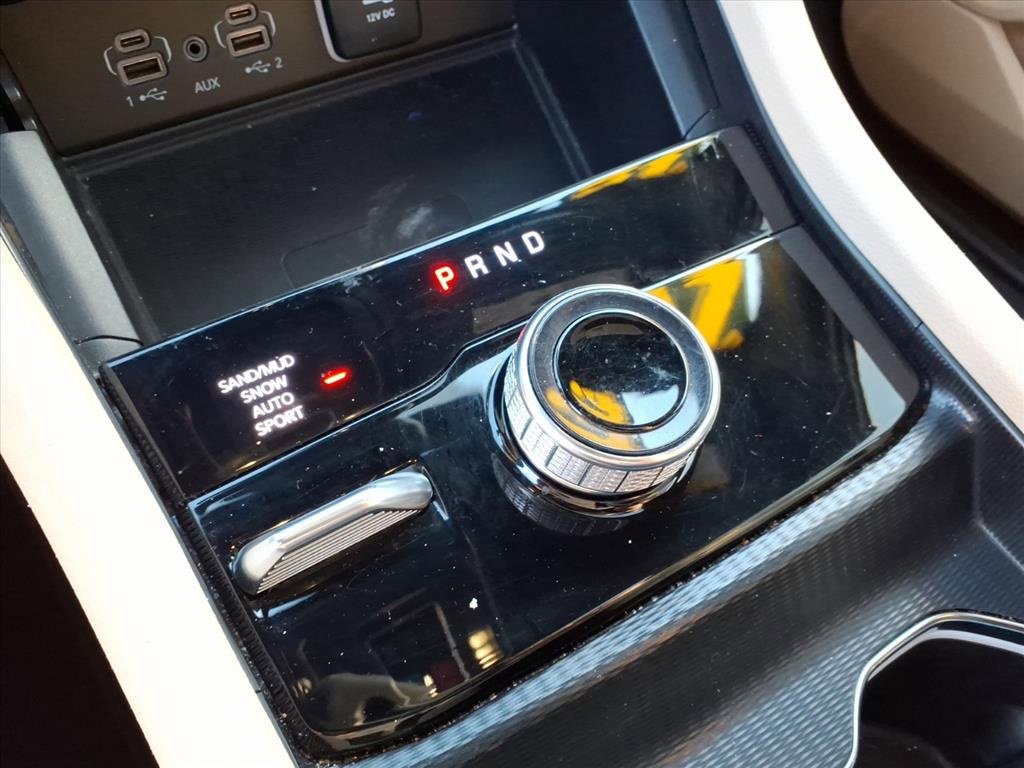 Certified 2024 Jeep Grand Cherokee L Limited w/ Luxury Tech Group II image 19