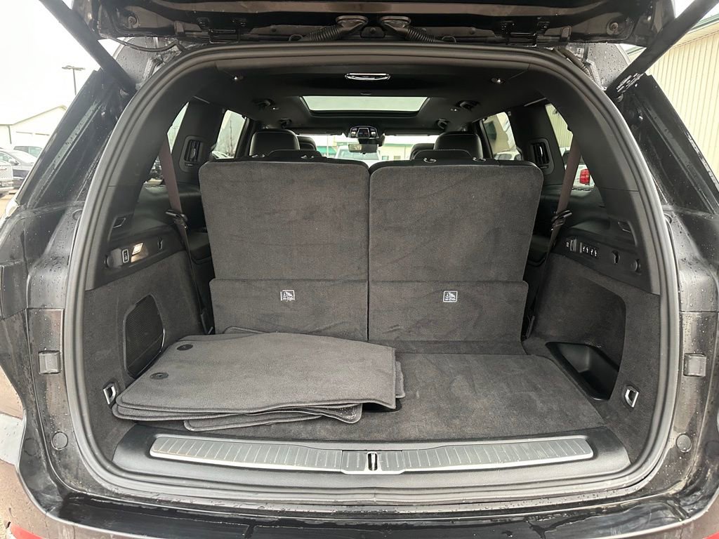 Used 2021 Jeep Grand Cherokee L Overland w/ Advanced Protech Group III image 28