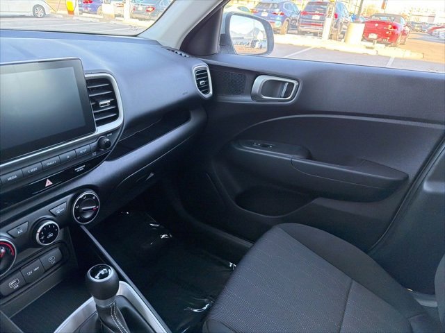 Used 2026 Hyundai Venue SE image 21