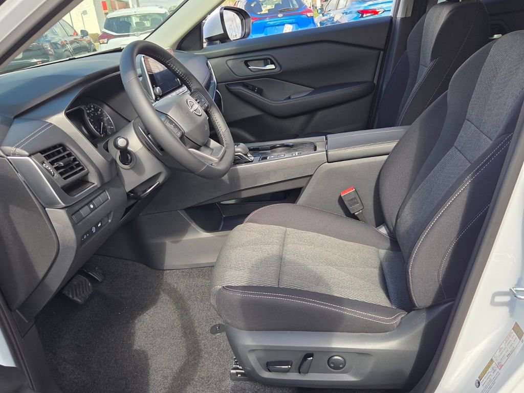 New 2026 Nissan Rogue SV image 3