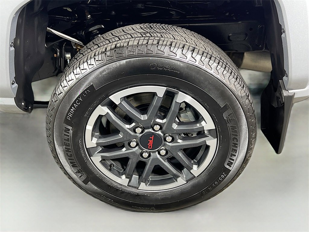 Used 2024 Toyota Tacoma TRD Sport image 33