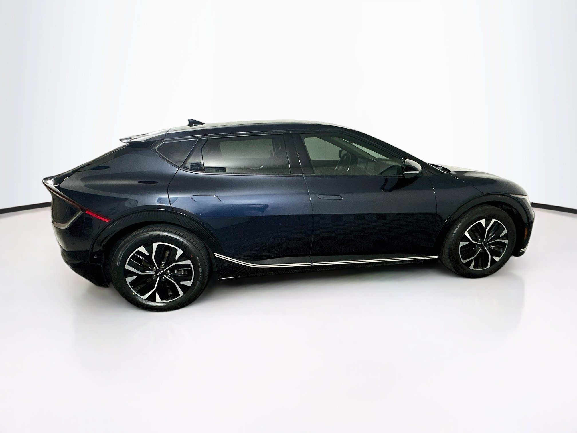 Used 2023 Kia EV6 Wind w/ Wind Technology Package RWD image 10