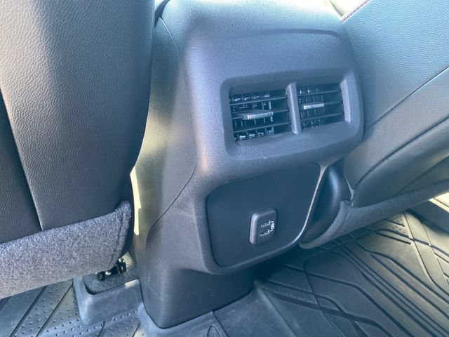 Certified 2023 Chevrolet Equinox RS w/ LPO, Floor Liner Package AWD/4WD image 19