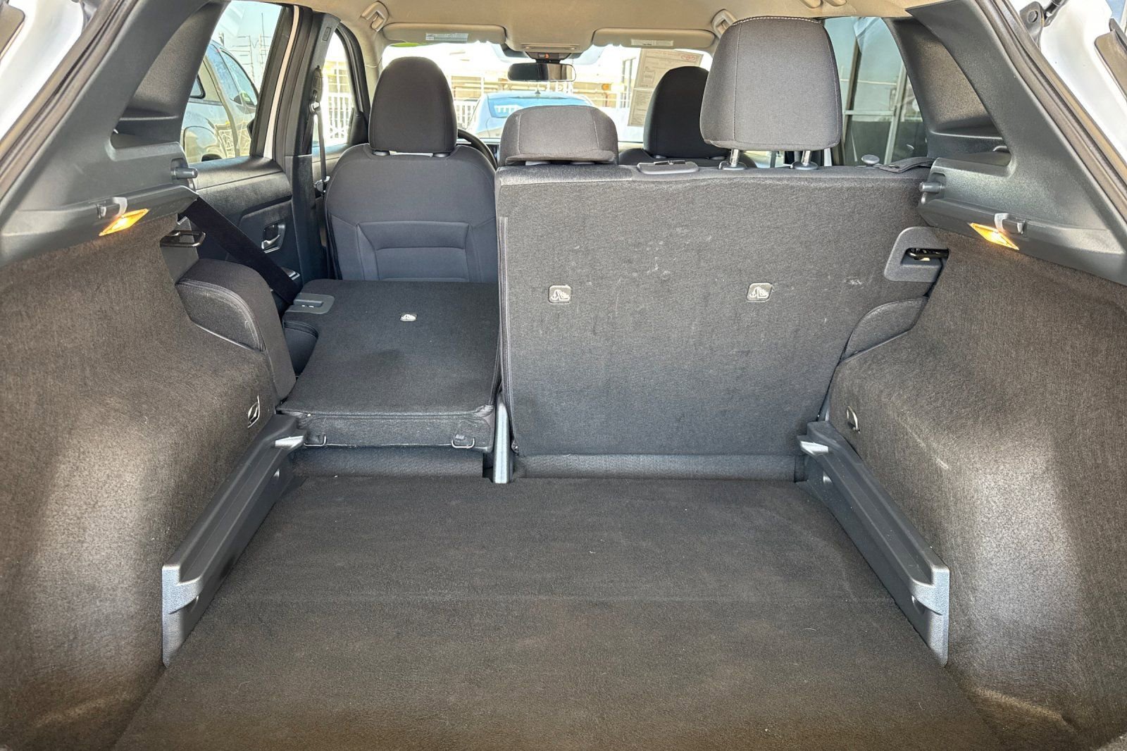 Used 2025 Nissan Kicks SV image 14