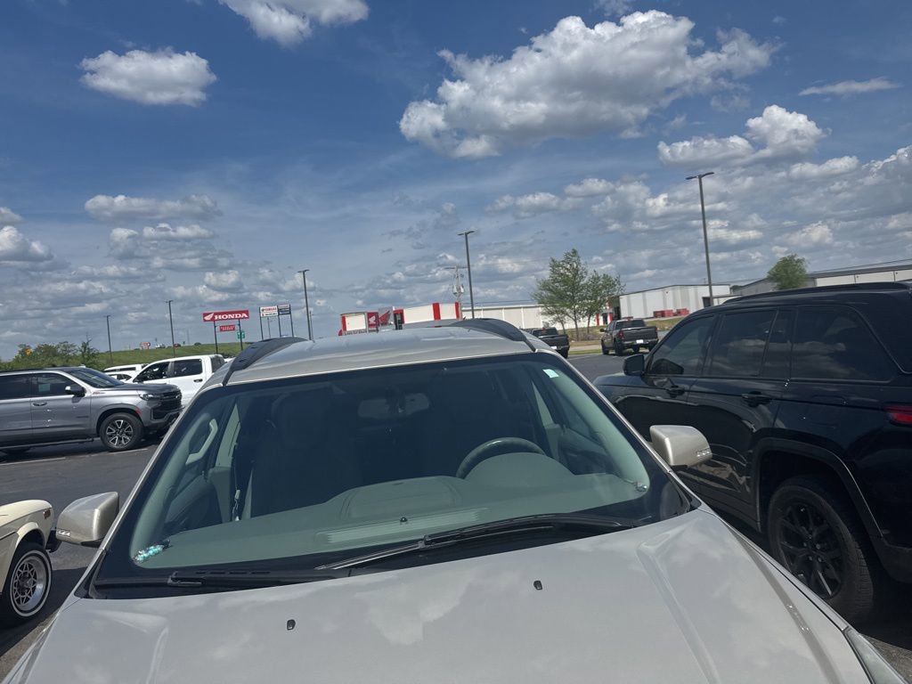 Used 2015 Chevrolet Traverse LT w/ Style and Technology Package image 7