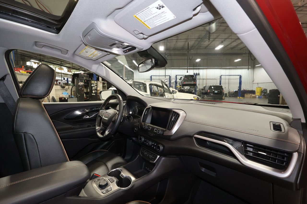 Certified 2024 GMC Terrain AT4 w/ Infotainment Package II AWD/4WD image 27