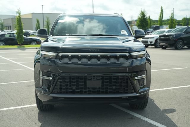New 2026 Jeep Grand Wagoneer L Limited AWD/4WD image 2