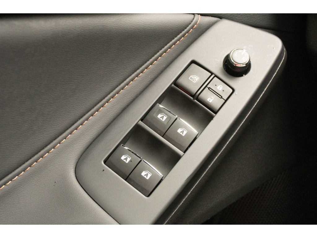 Used 2020 Toyota Avalon XSE image 28