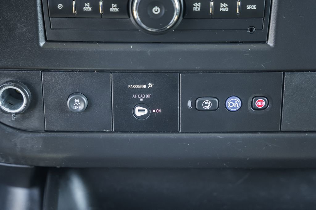 Used 2024 GMC Savana 2500 w/ Driver Convenience Package image 30