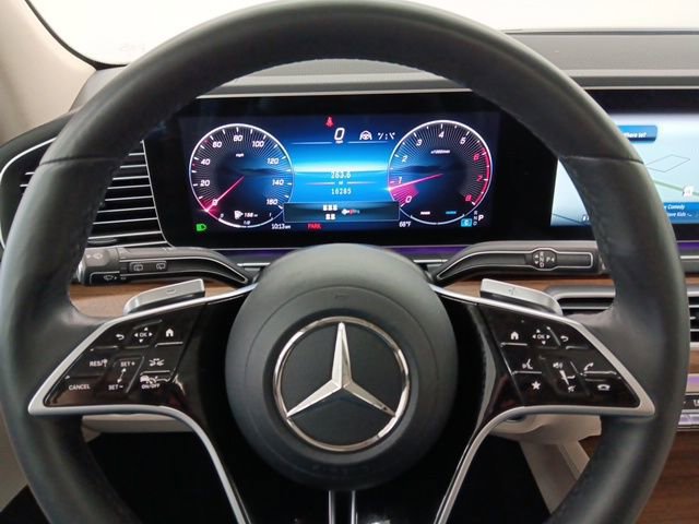 Used 2025 Mercedes-Benz GLS 450 4MATIC image 17