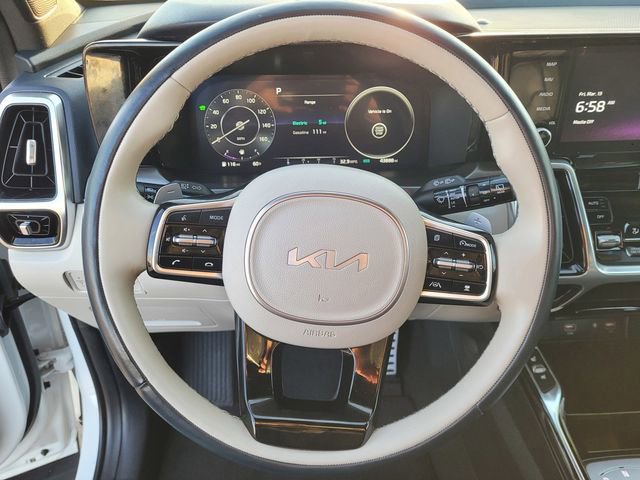 Used 2023 Kia Sorento SX Prestige image 19