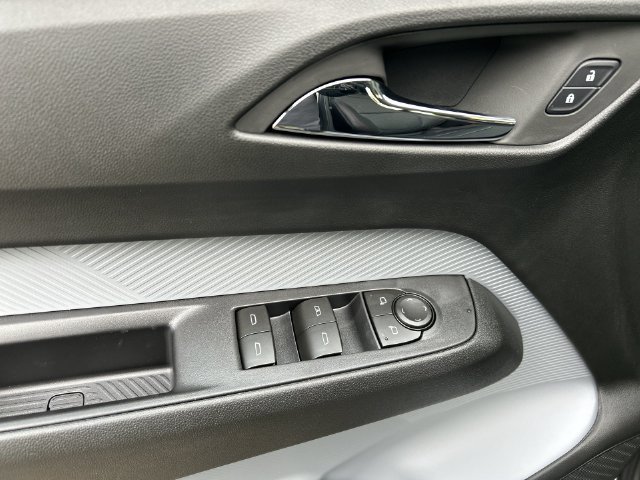 New 2027 Chevrolet Bolt RS w/ Technology Package FWD image 22