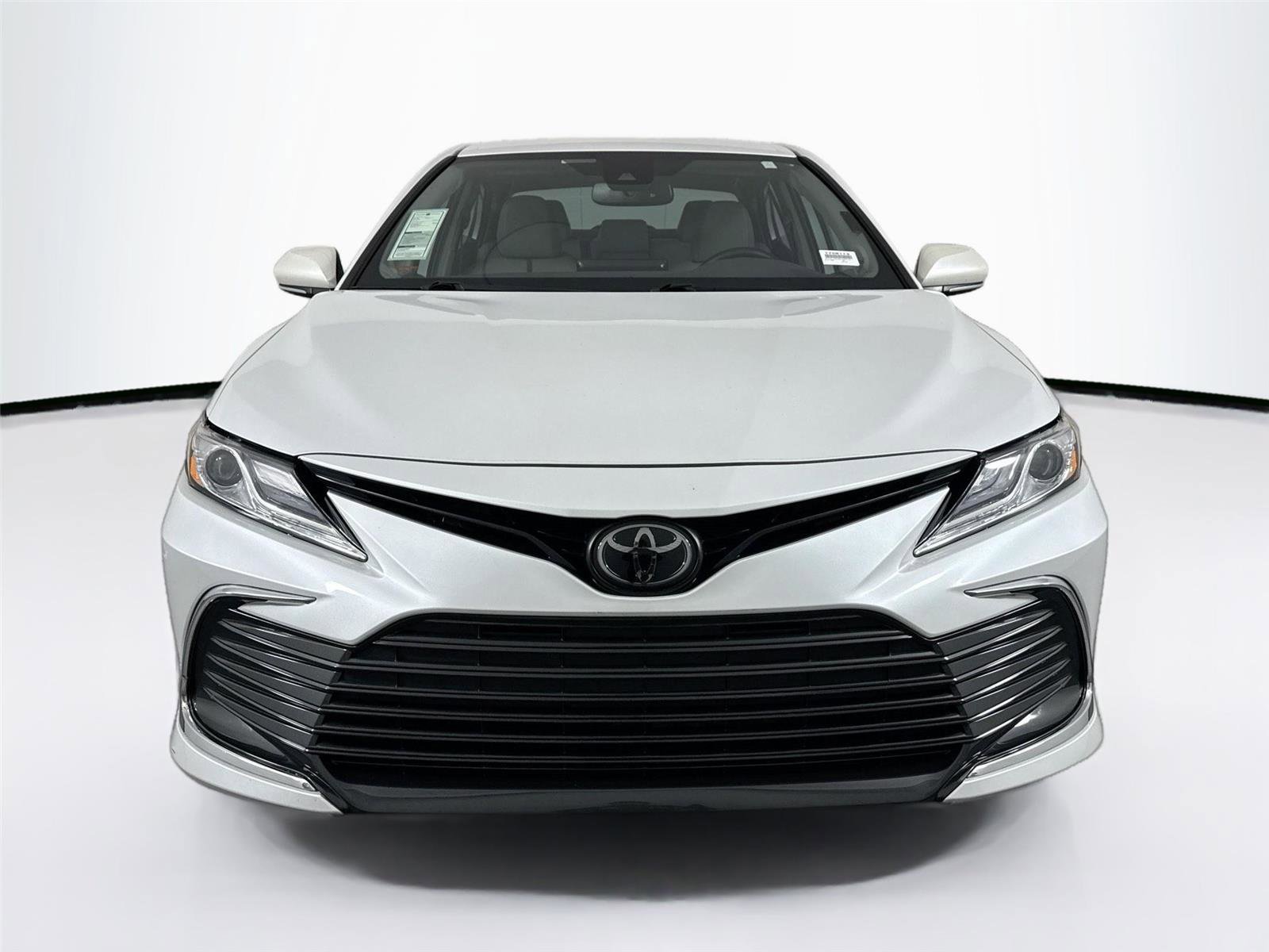 Certified 2022 Toyota Camry XLE image 9