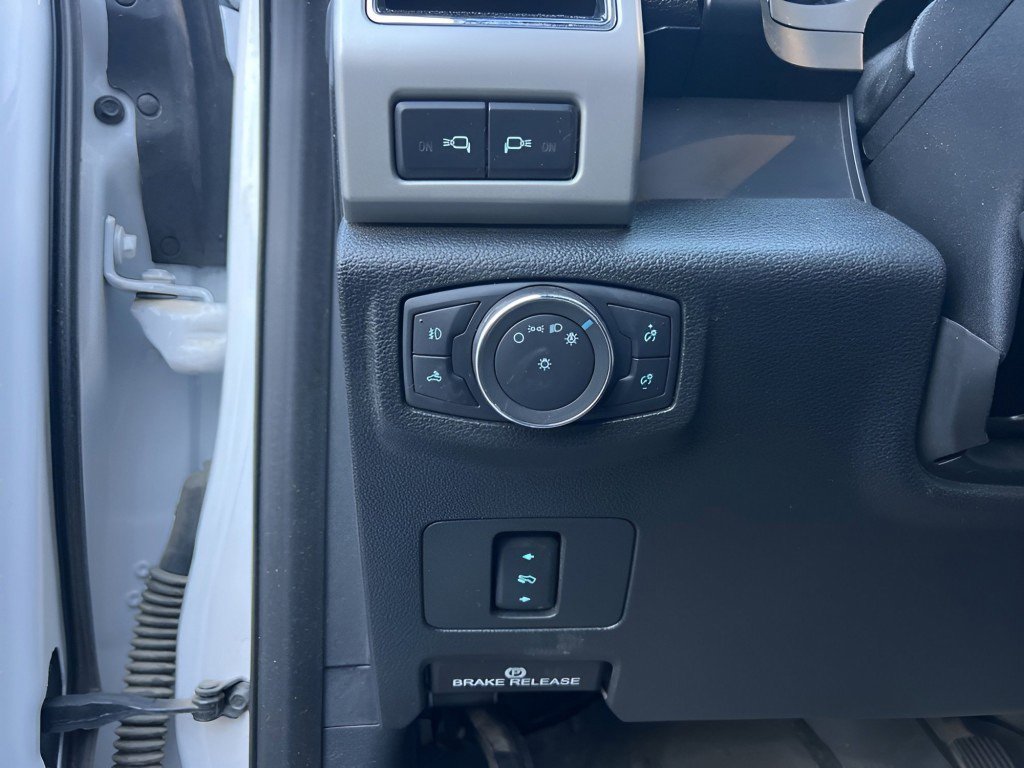 Used 2019 Ford F350 Lariat w/ Lariat Value Package image 23