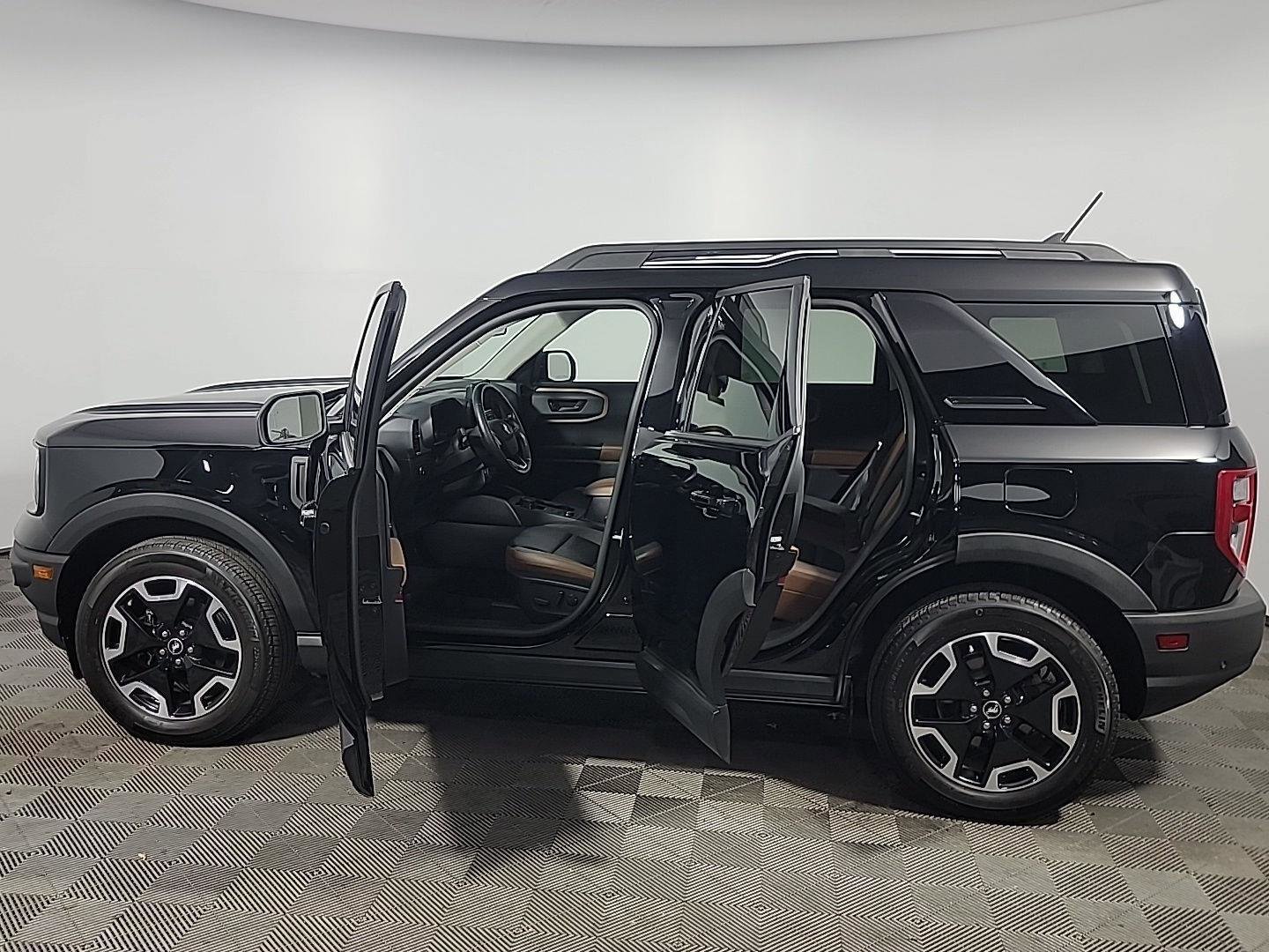 Used 2021 Ford Bronco Sport Outer Banks image 15