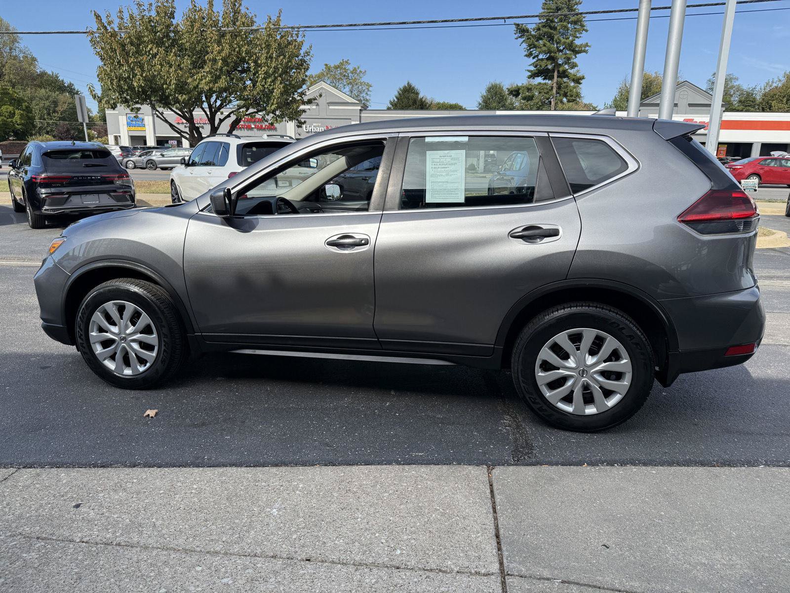 Used 2020 Nissan Rogue S AWD/4WD image 5