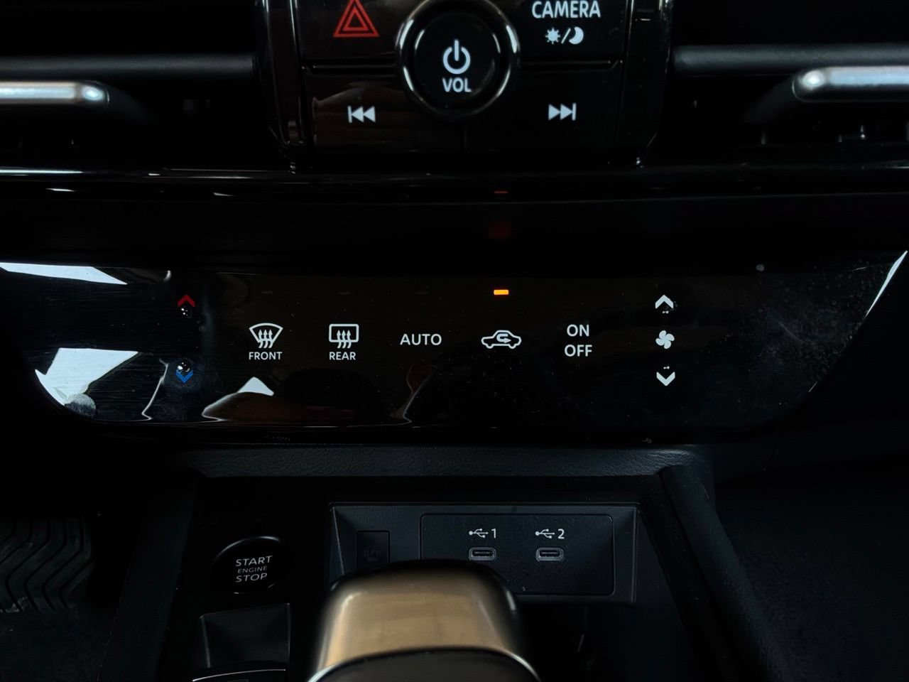 Used 2026 Nissan Kicks SR FWD image 31