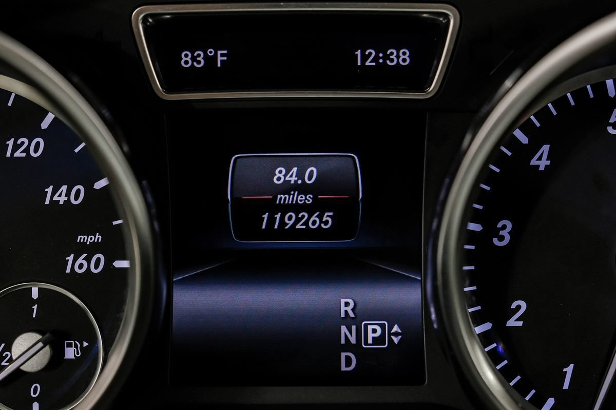 Used 2015 Mercedes-Benz ML 350 4MATIC w/ Premium 1 Package image 19