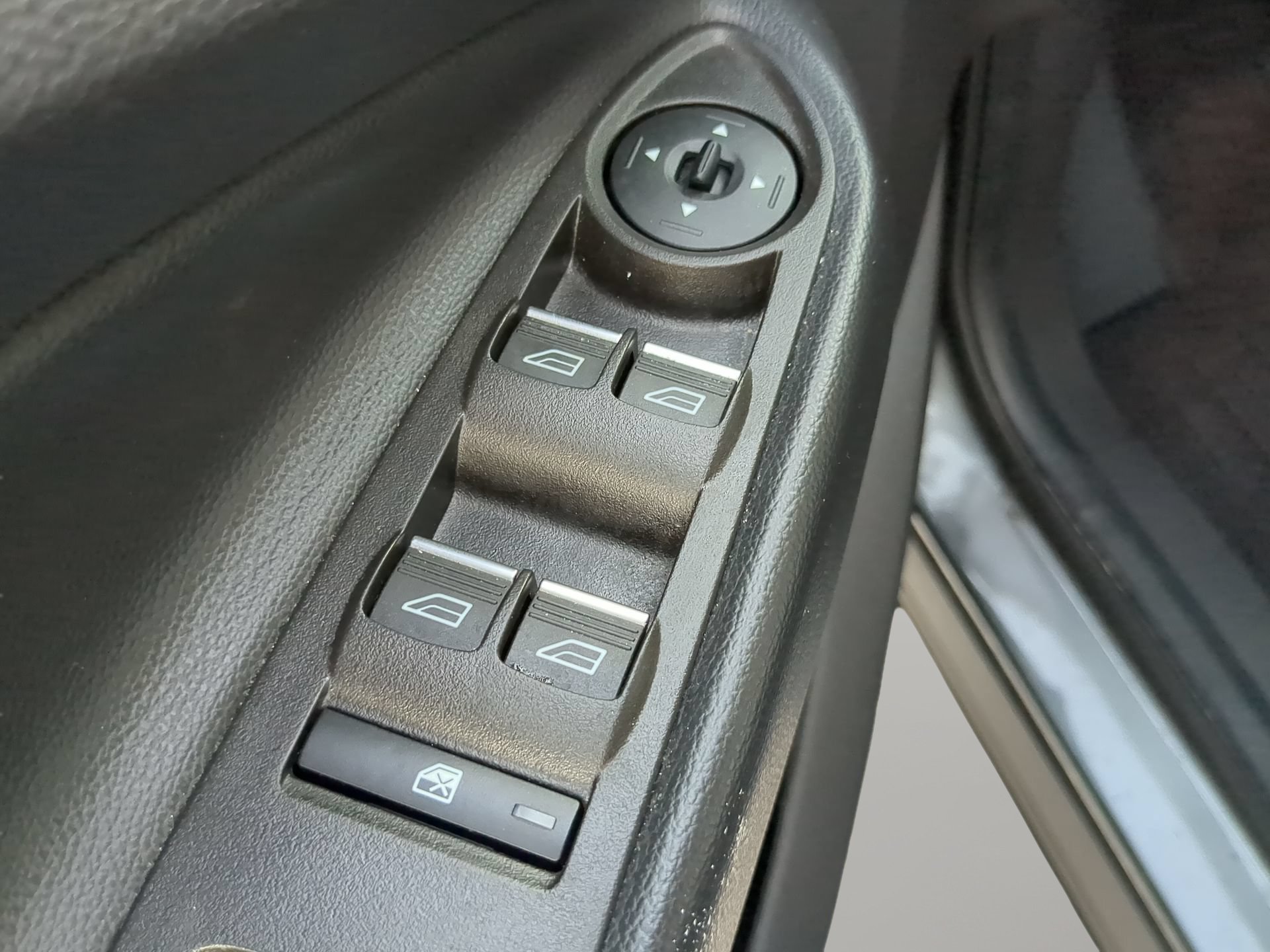 Certified 2019 Ford Escape SEL FWD image 55