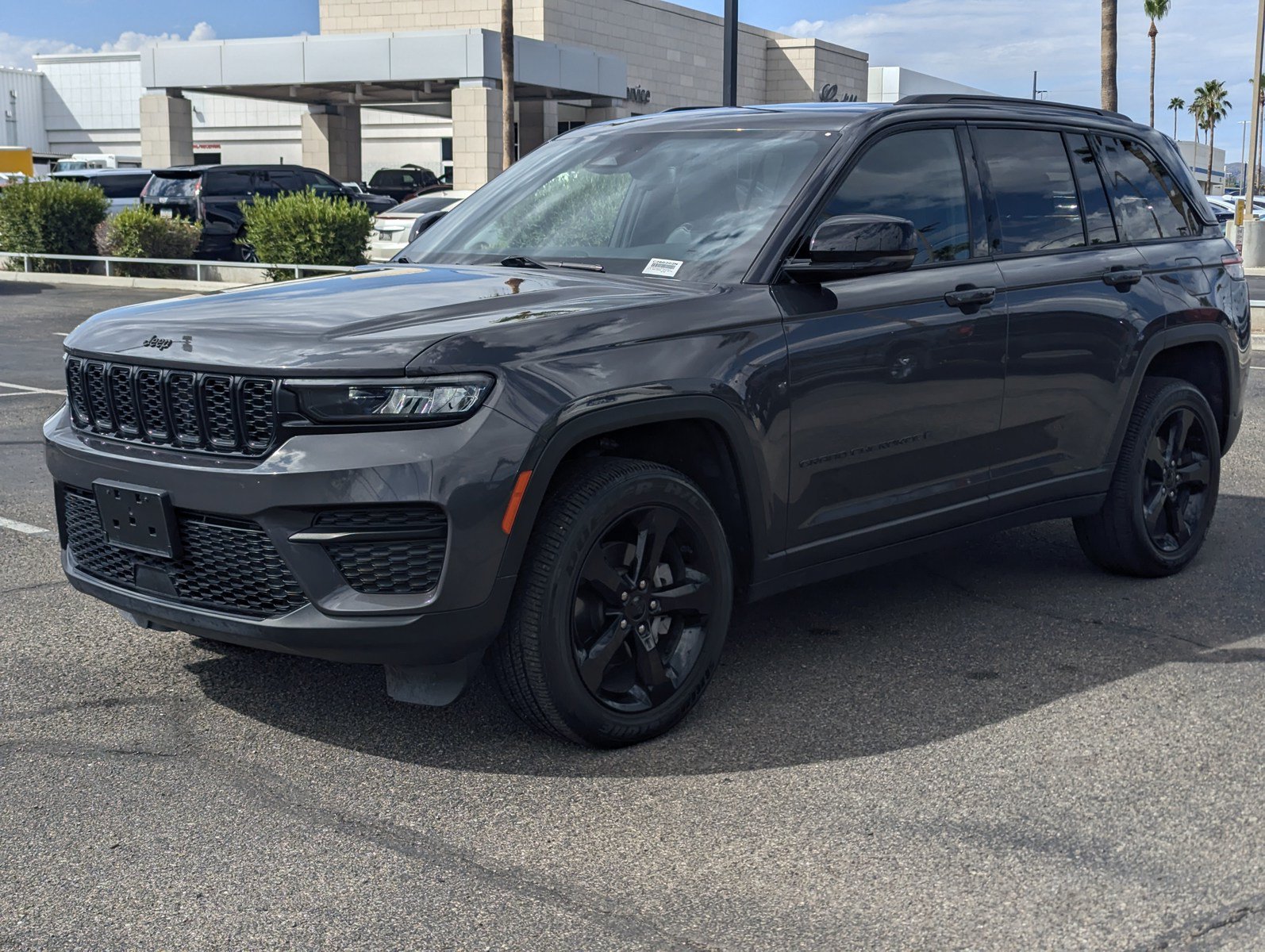 Certified 2023 Jeep Grand Cherokee Altitude AWD/4WD image 5