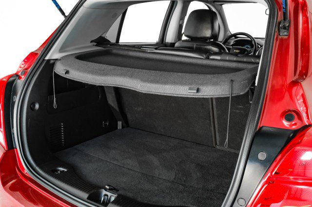 Used 2019 Chevrolet Trax LT w/ LT Convenience Package image 50