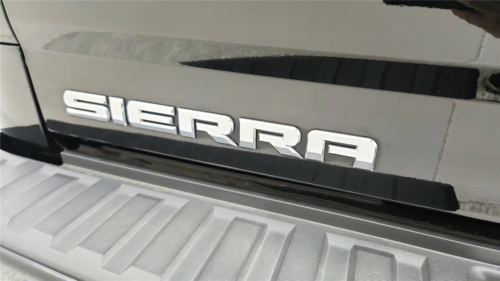 Used 2017 GMC Sierra 1500 Denali AWD/4WD image 17