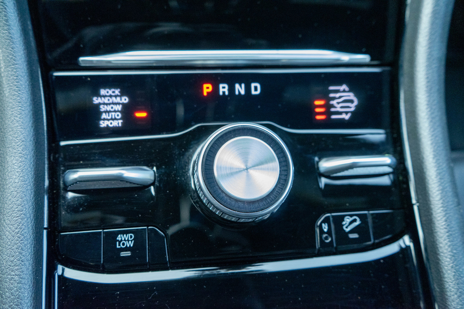 Used 2024 Jeep Grand Cherokee L Overland w/ Trailer Tow Package image 22