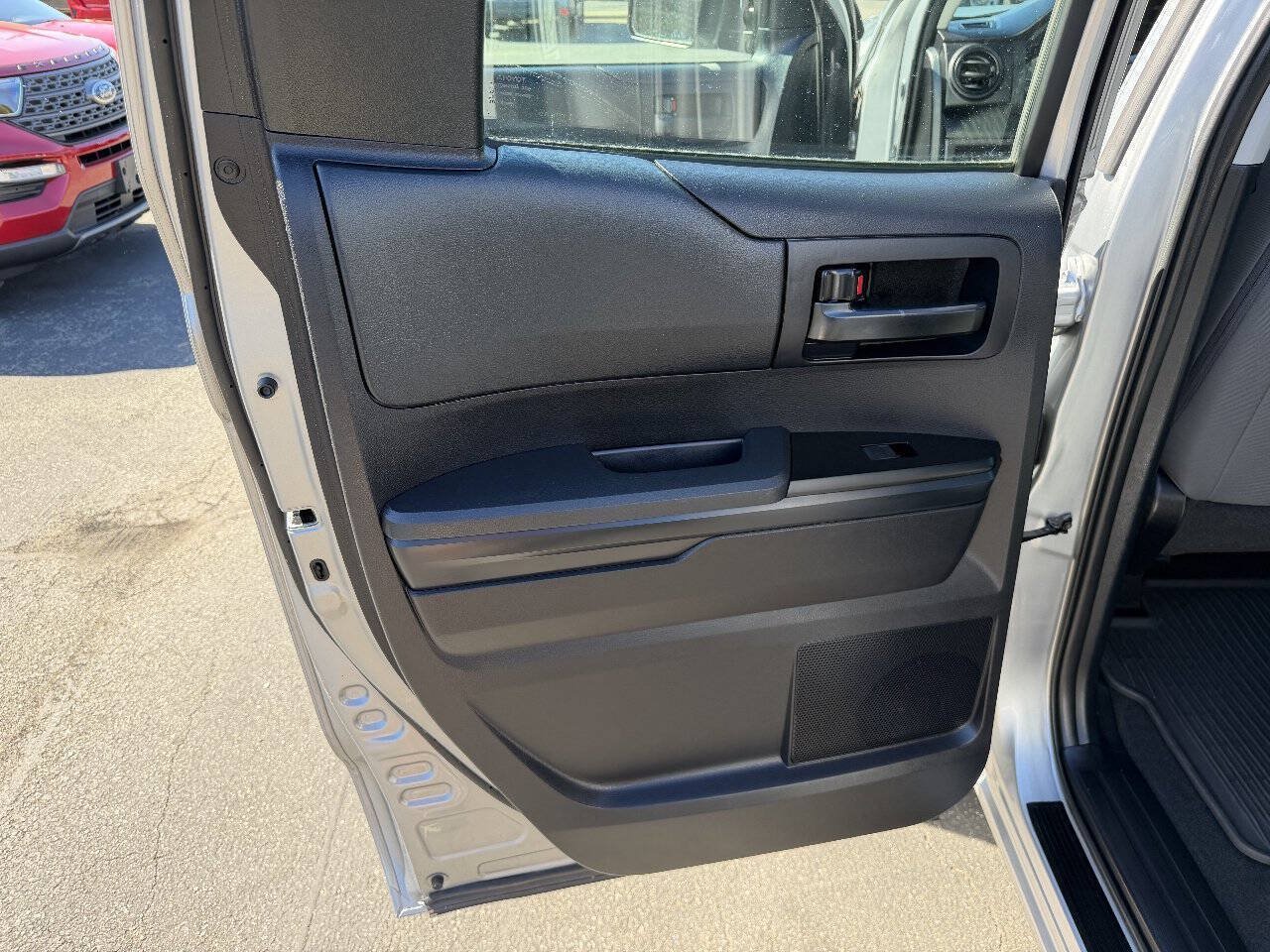 Used 2014 Toyota Tundra SR RWD image 12