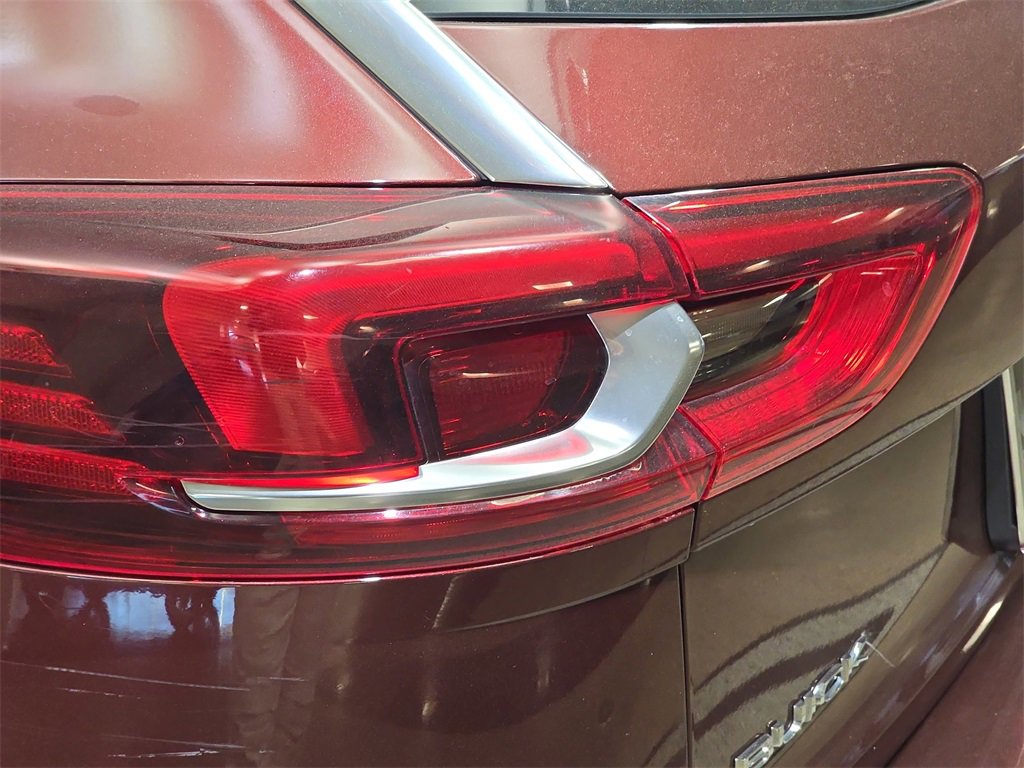 Used 2018 Buick Regal Essence w/ Driver Confidence Package #1 image 37